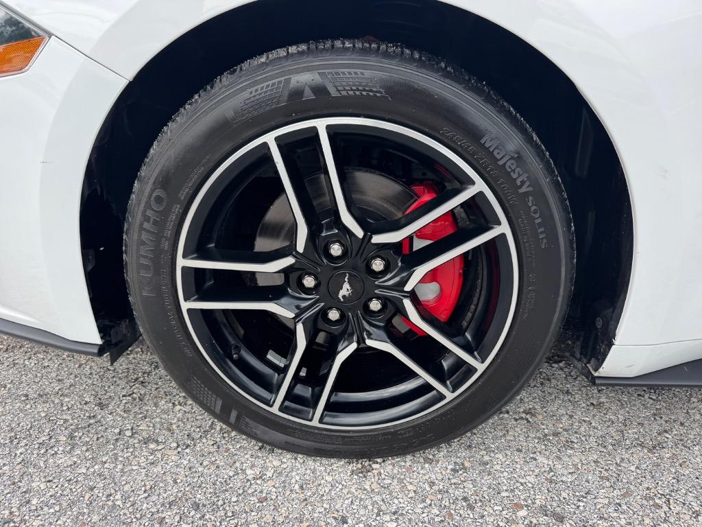 2020 Ford Mustang - $21,998