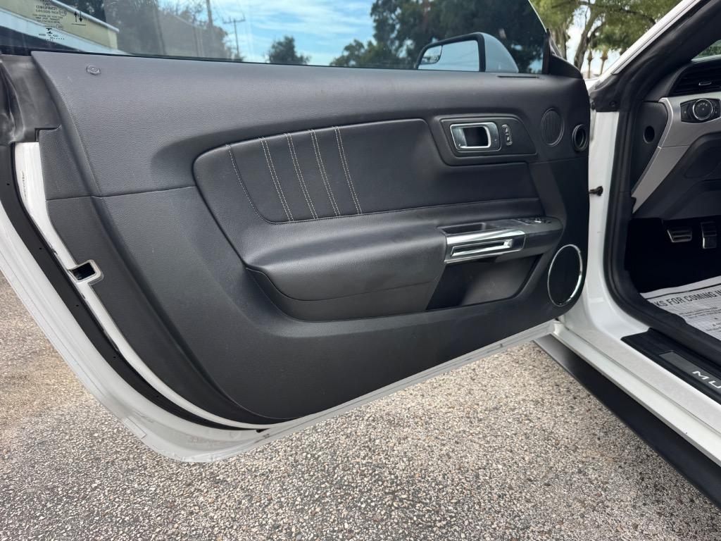 2020 Ford Mustang - $21,998