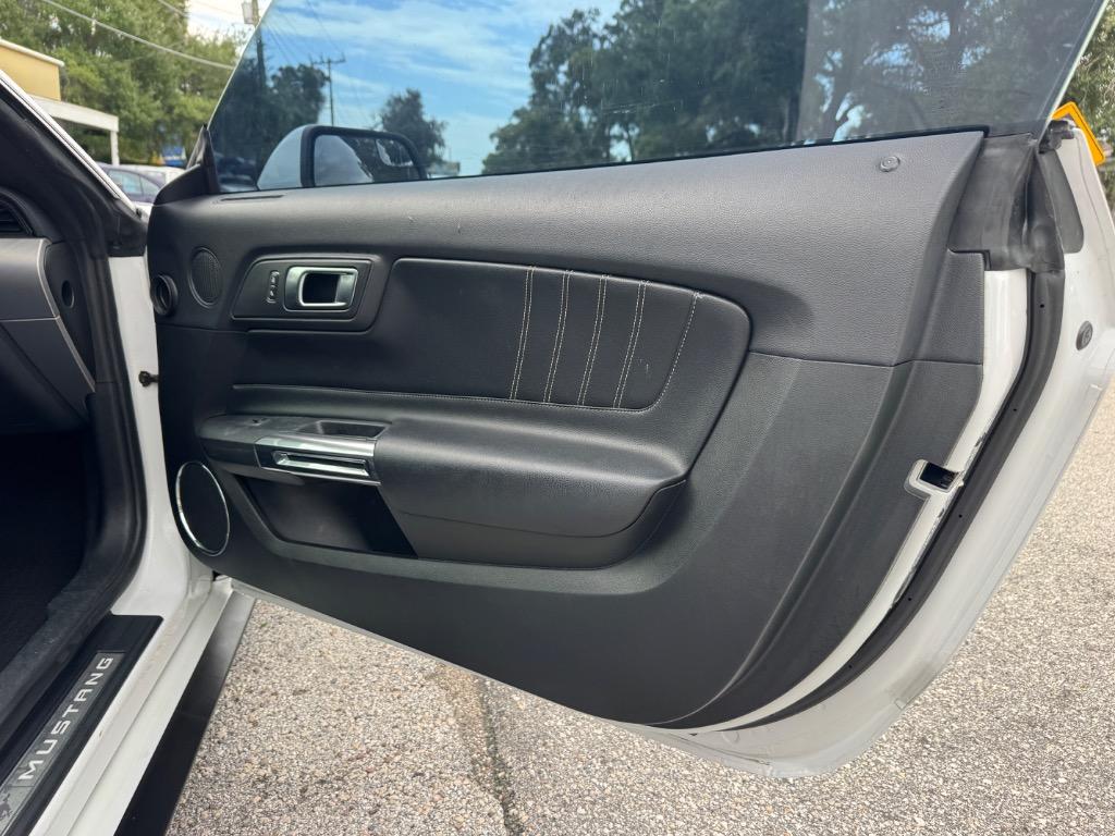 2020 Ford Mustang - $21,998