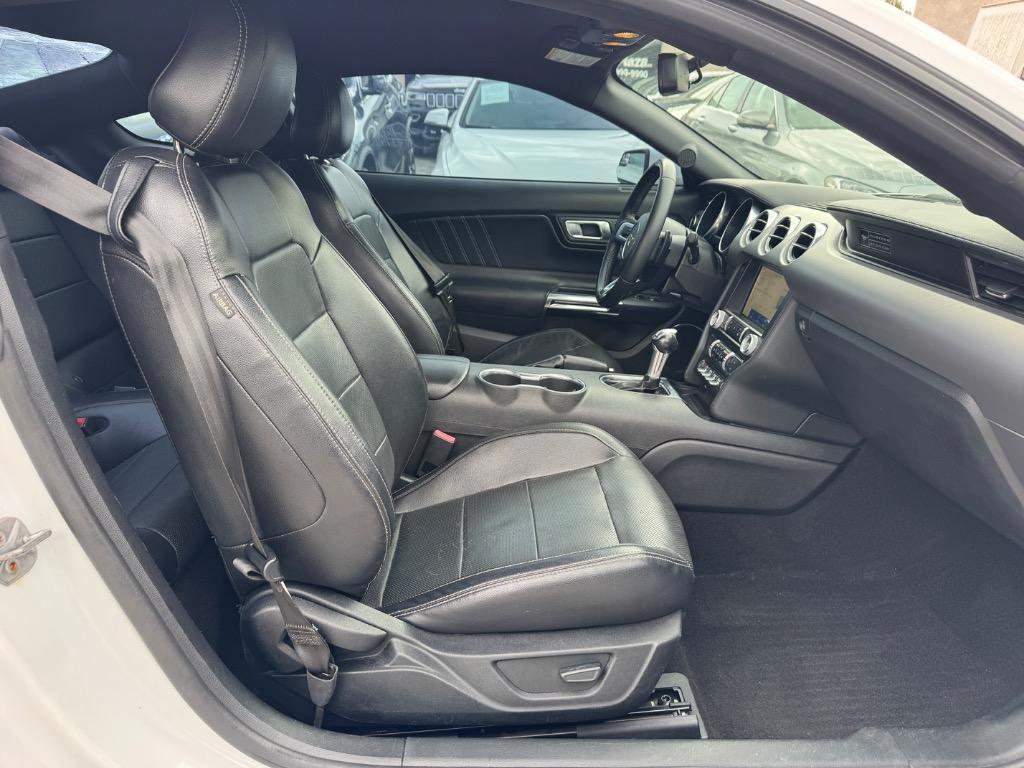 2020 Ford Mustang - $21,998