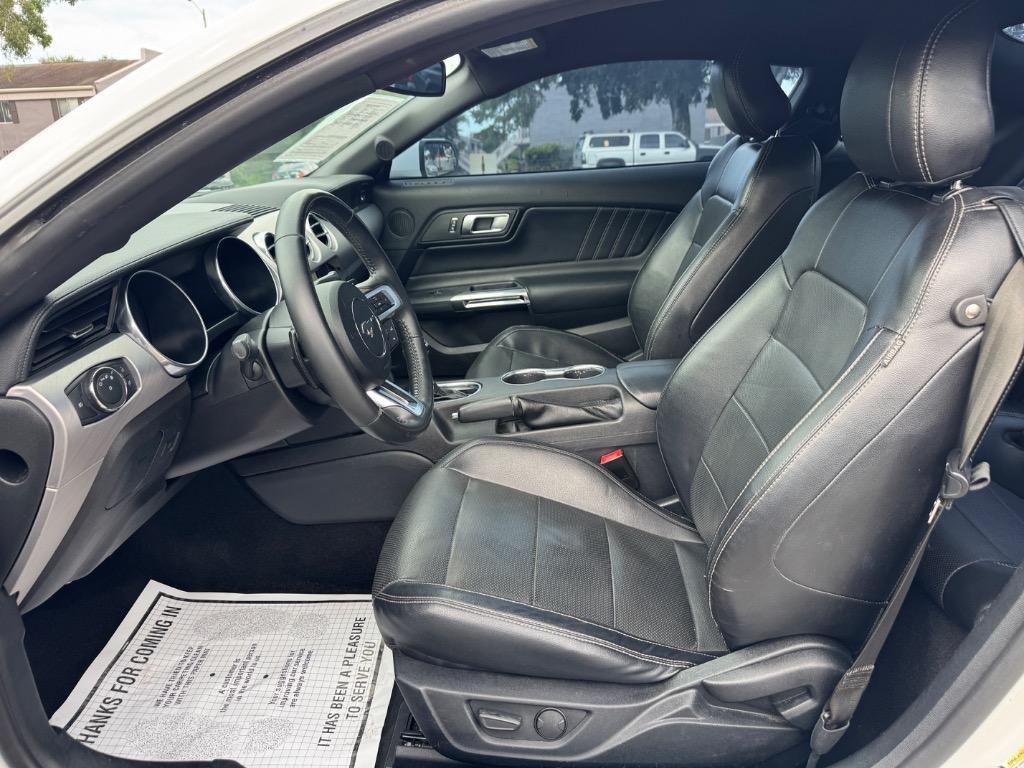 2020 Ford Mustang - $21,998