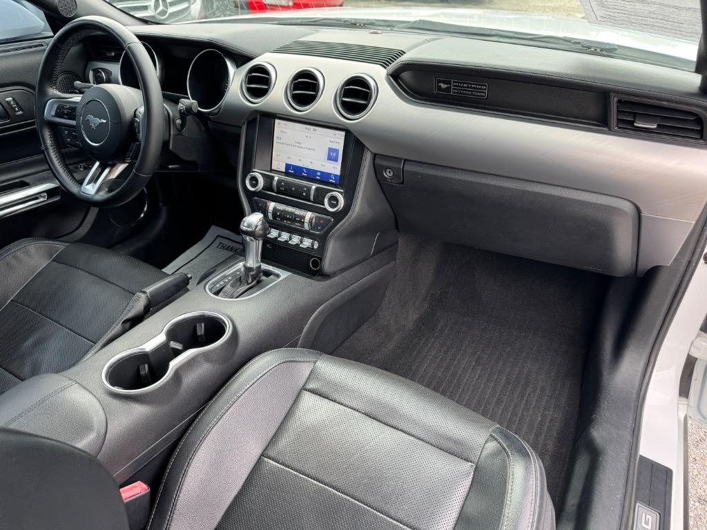 2020 Ford Mustang - $21,998