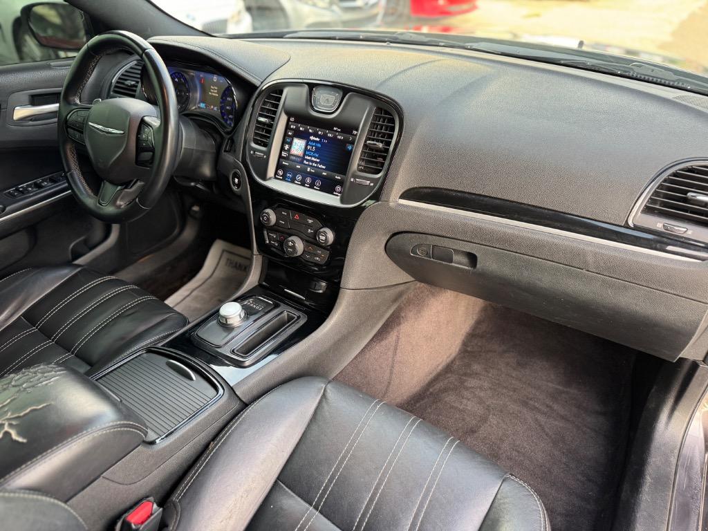 2018 Chrysler 300 - $16,998