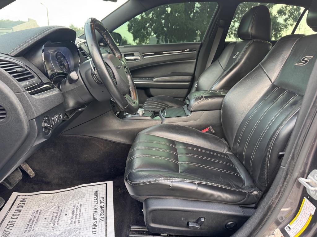 2018 Chrysler 300 - $16,998