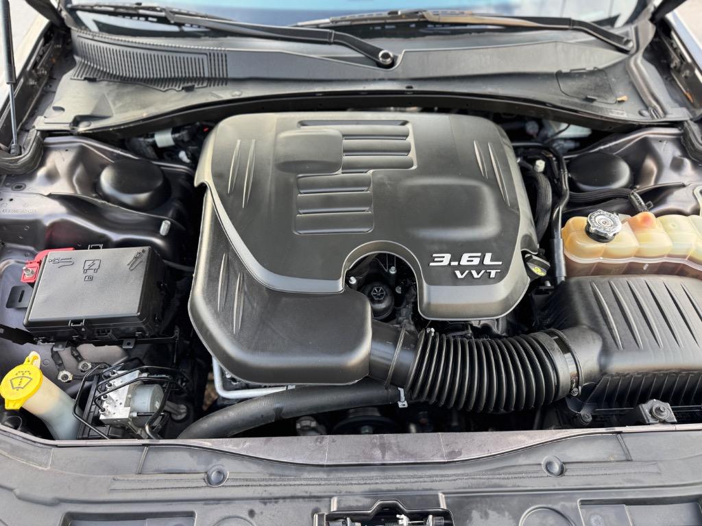 2018 Chrysler 300 - $16,998