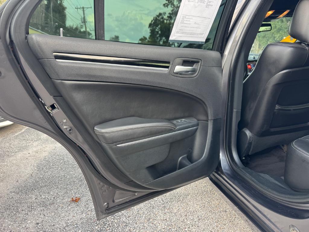 2018 Chrysler 300 - $16,998