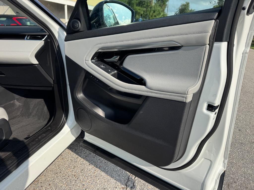 2020 Land Rover Range Rover Evoque - $24,998
