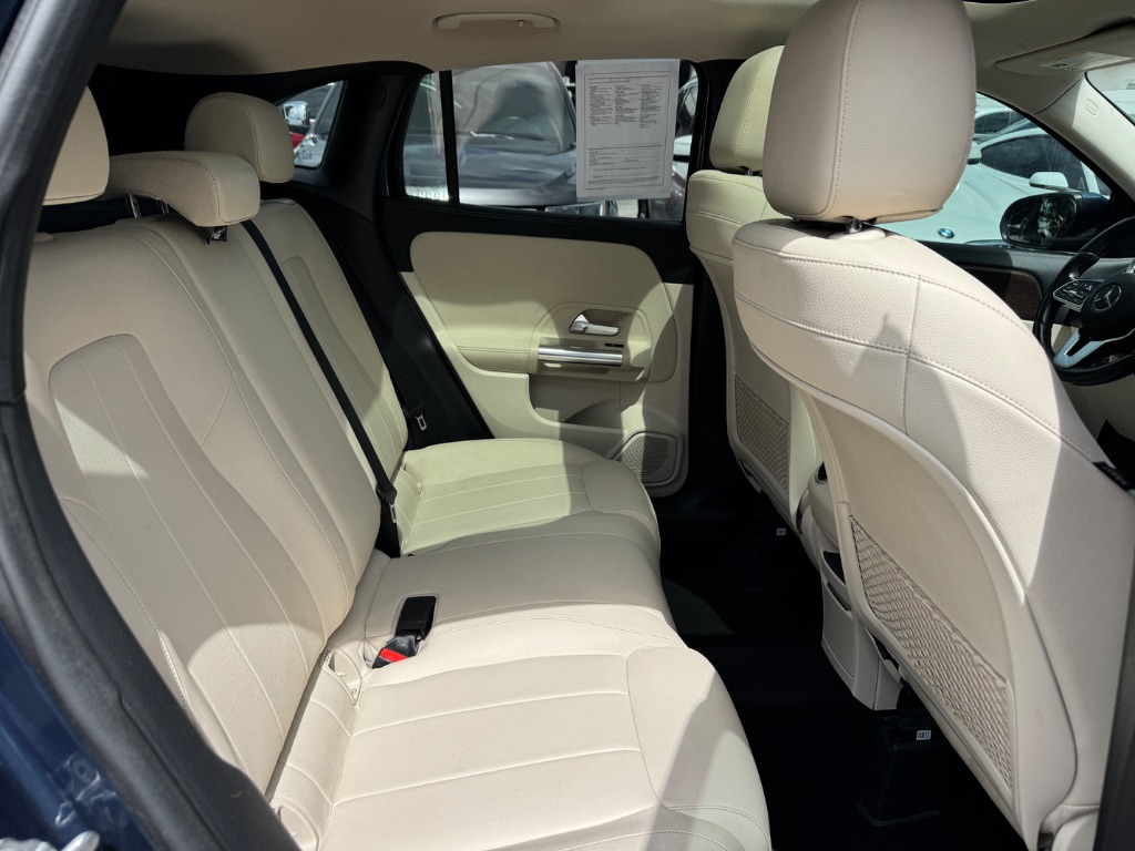 2021 Mercedes-Benz A-Class - $21,998