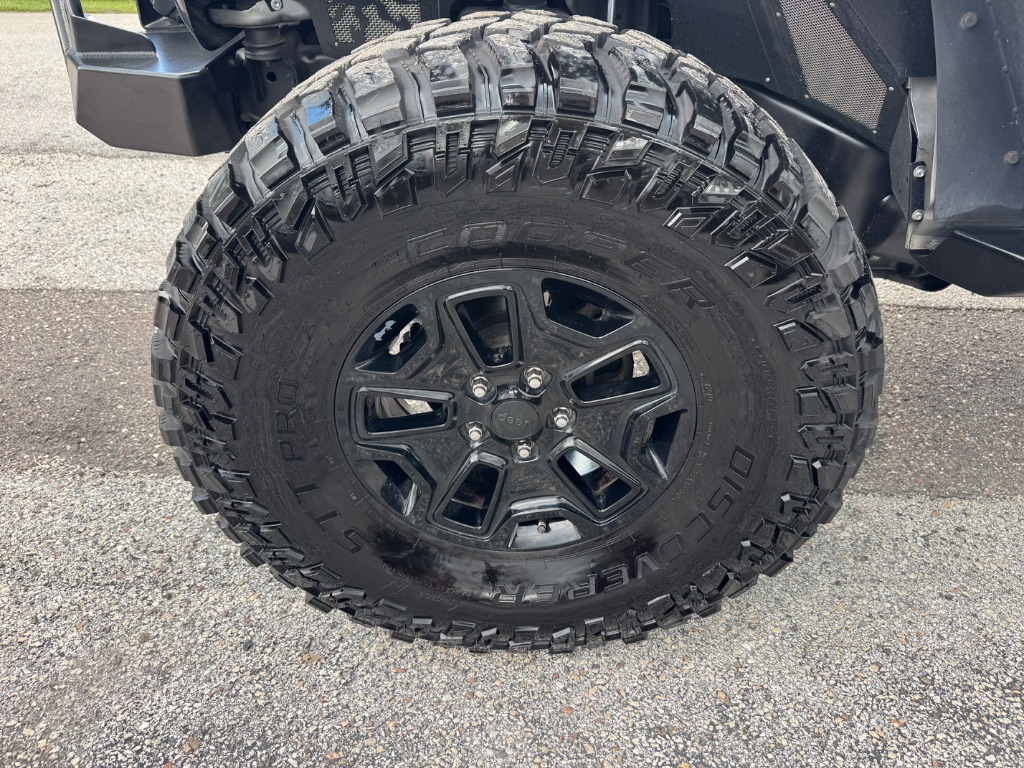 2016 Jeep Wrangler - $13,398