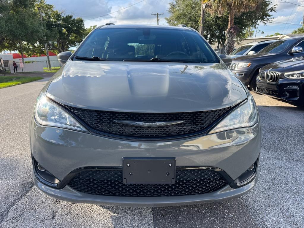 2020 Chrysler Pacifica - $13,998