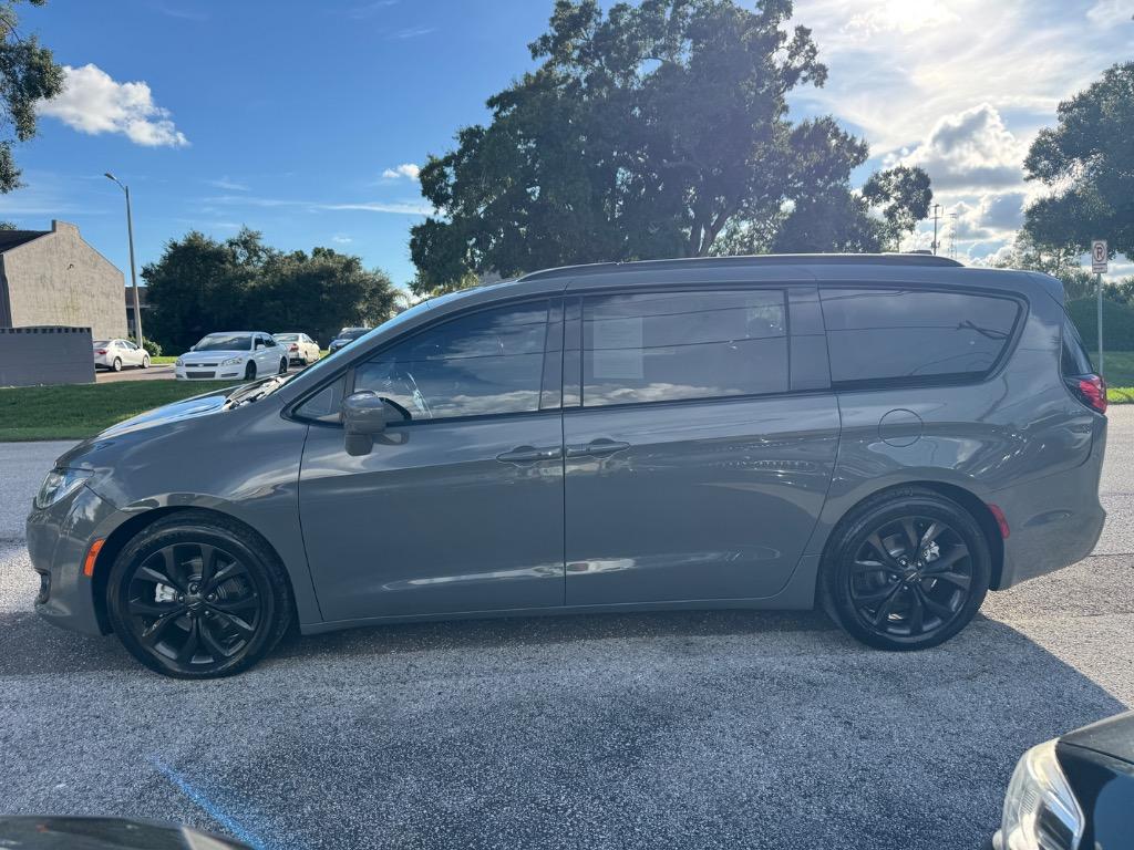 2020 Chrysler Pacifica - $13,998