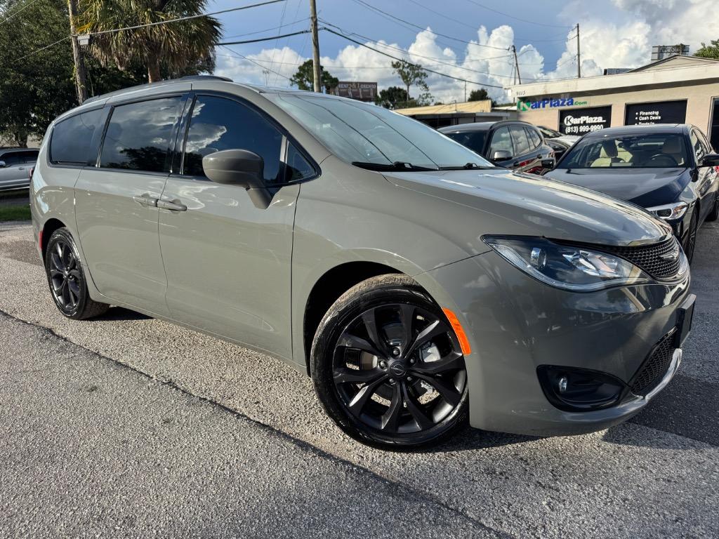 2020 Chrysler Pacifica - $13,998