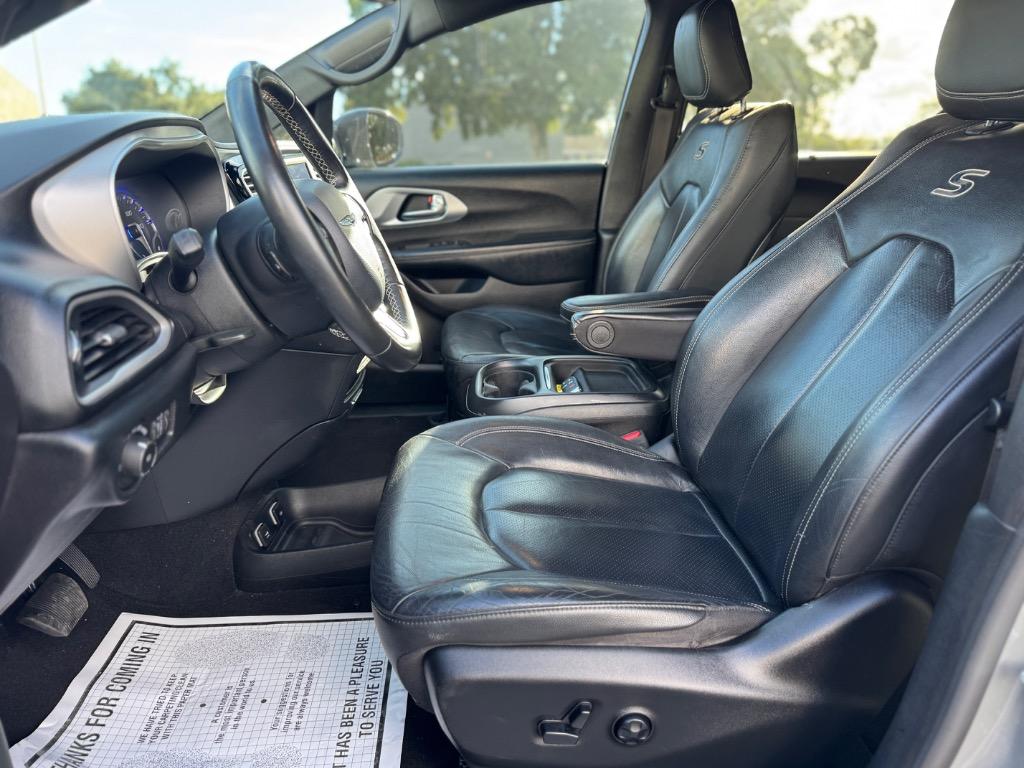 2020 Chrysler Pacifica - $13,998