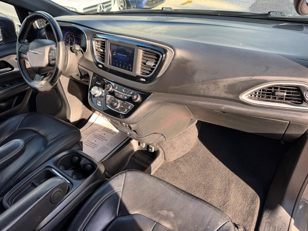 2020 Chrysler Pacifica - $13,998