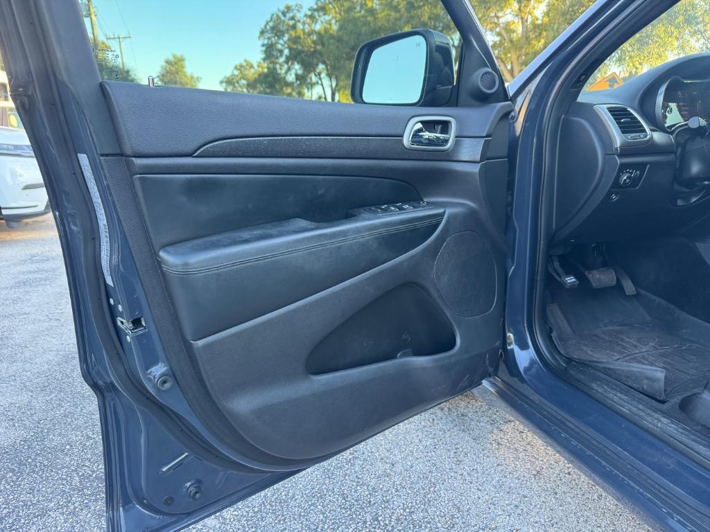 2017 Jeep Cherokee - $17,999