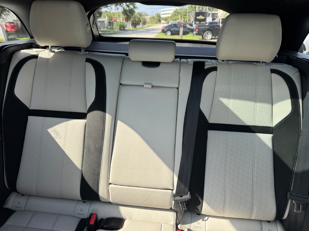 2020 Land Rover Range Rover Velar - $23,998
