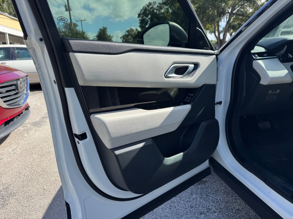 2020 Land Rover Range Rover Velar - $23,998
