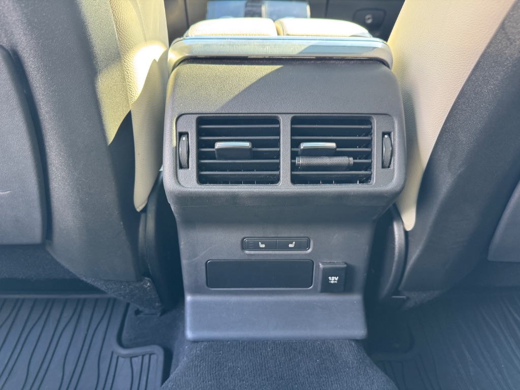 2020 Land Rover Range Rover Velar - $23,998