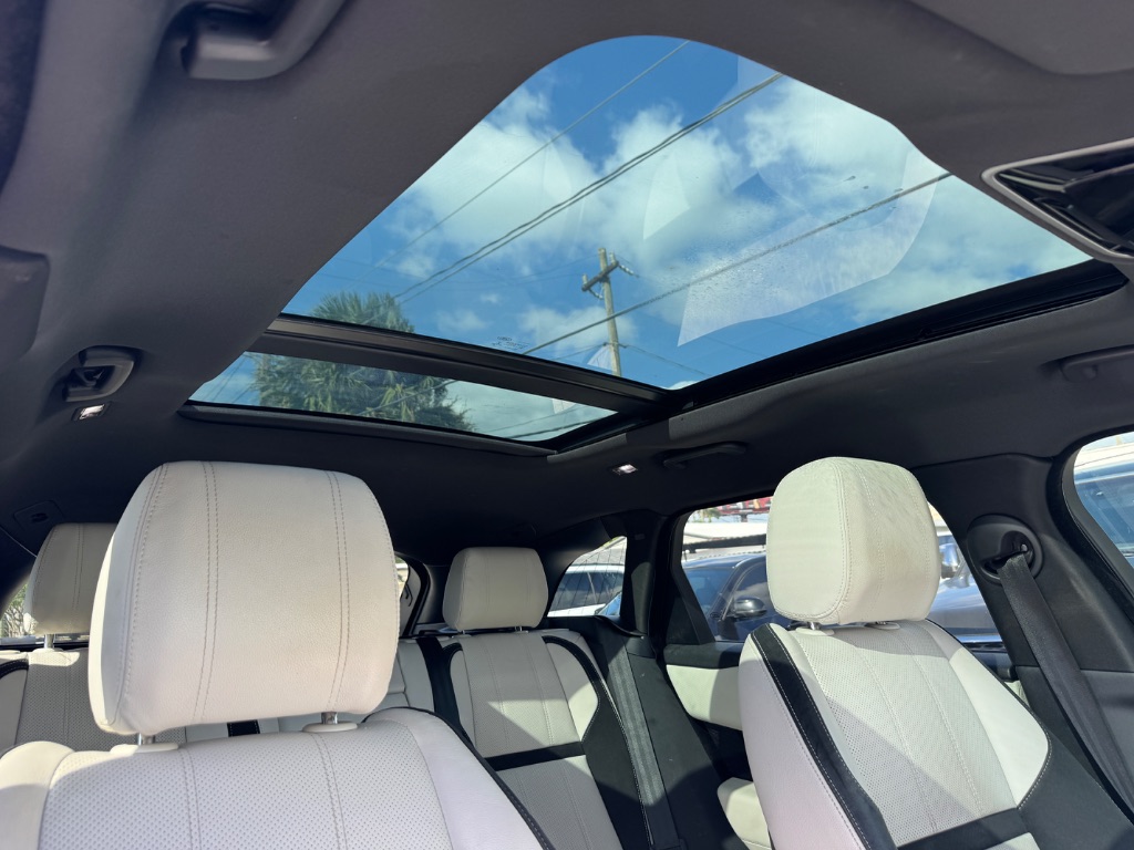 2020 Land Rover Range Rover Velar - $23,998
