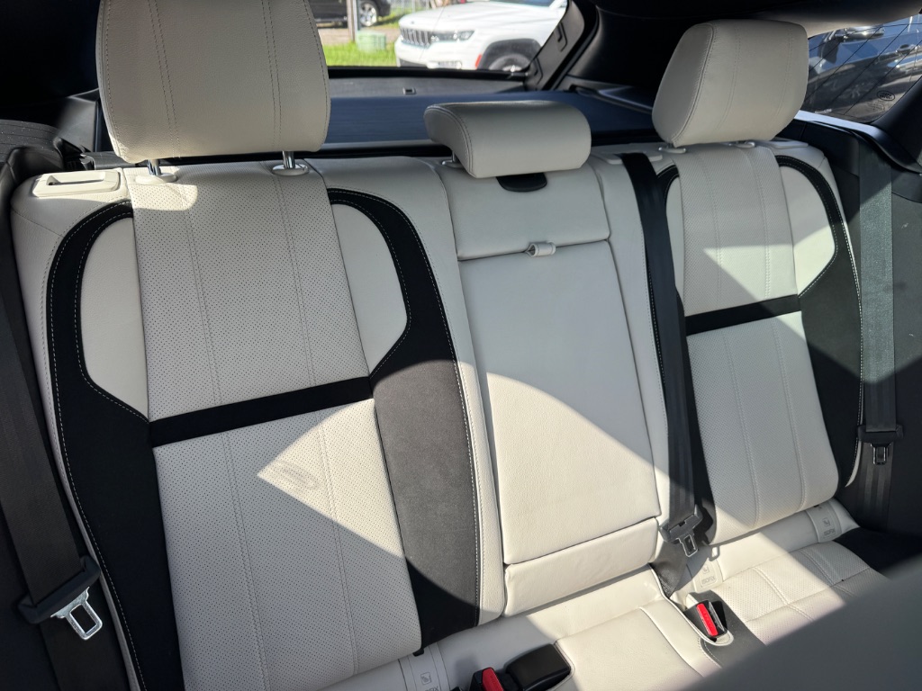 2020 Land Rover Range Rover Velar - $23,998