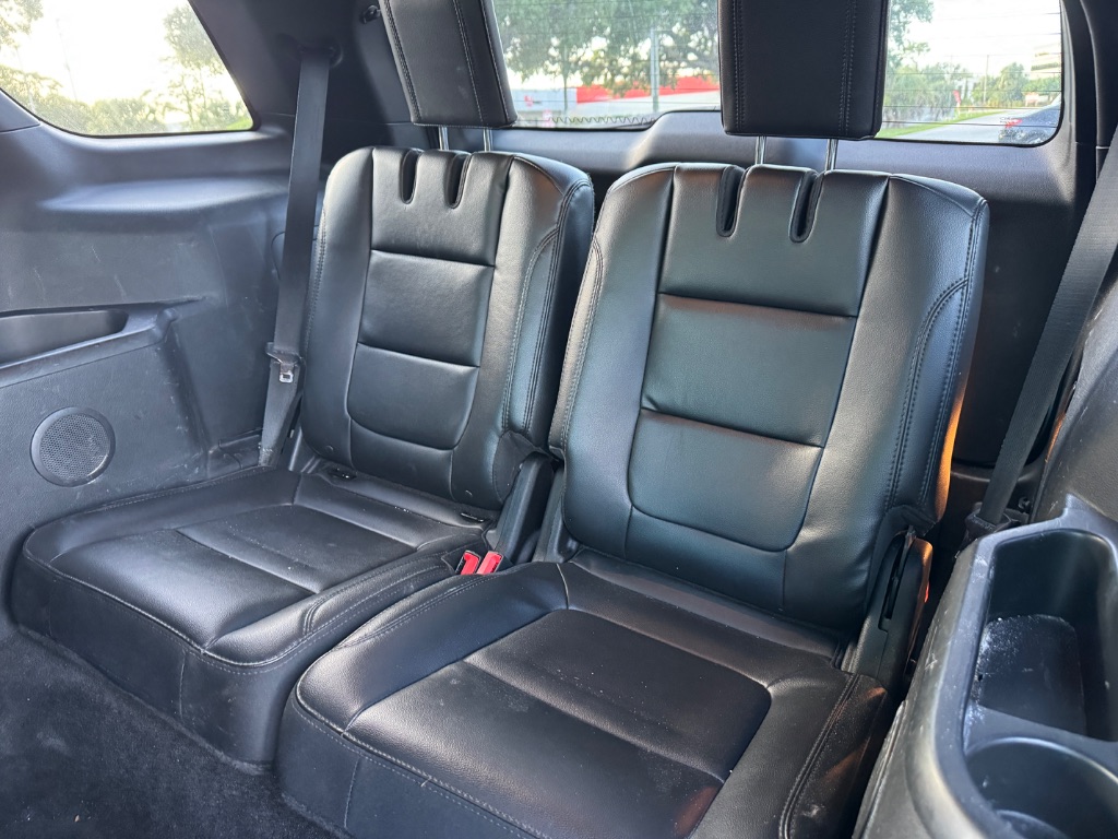2017 Ford Explorer - $10,999