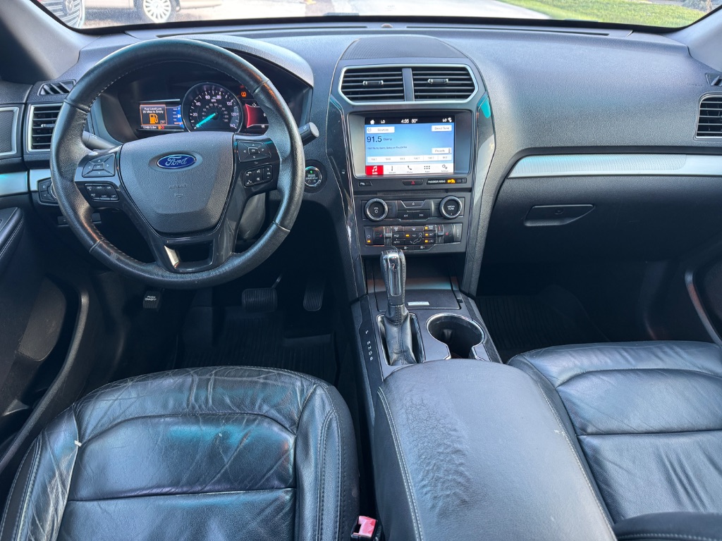 2017 Ford Explorer - $10,999
