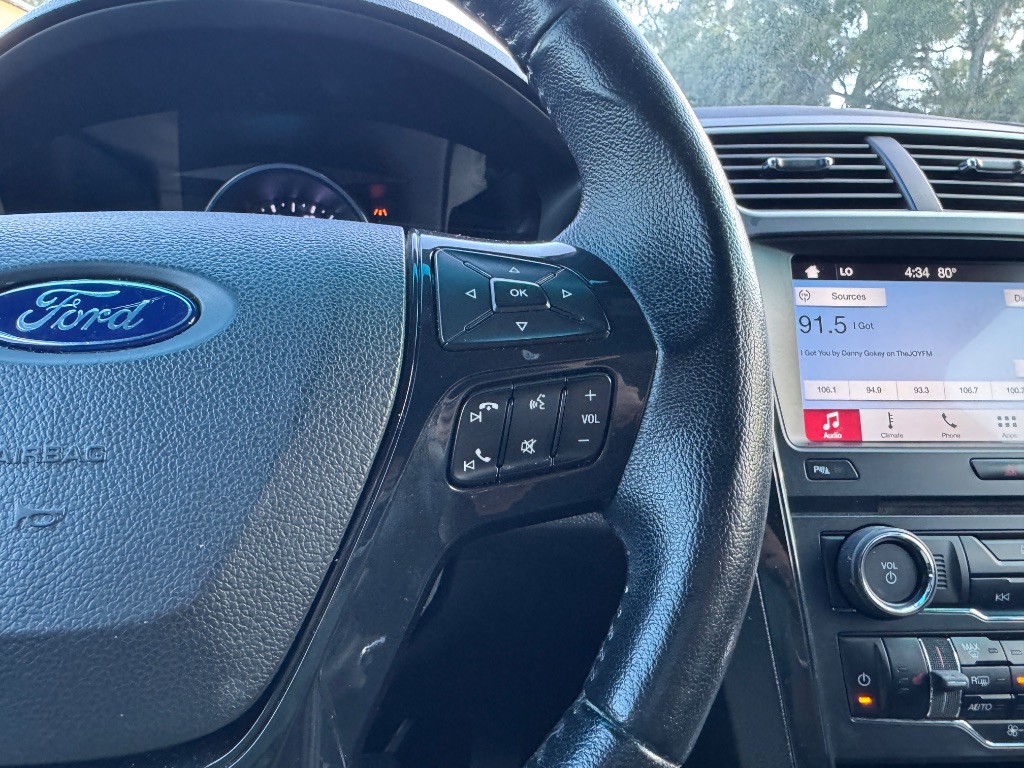 2017 Ford Explorer - $10,999