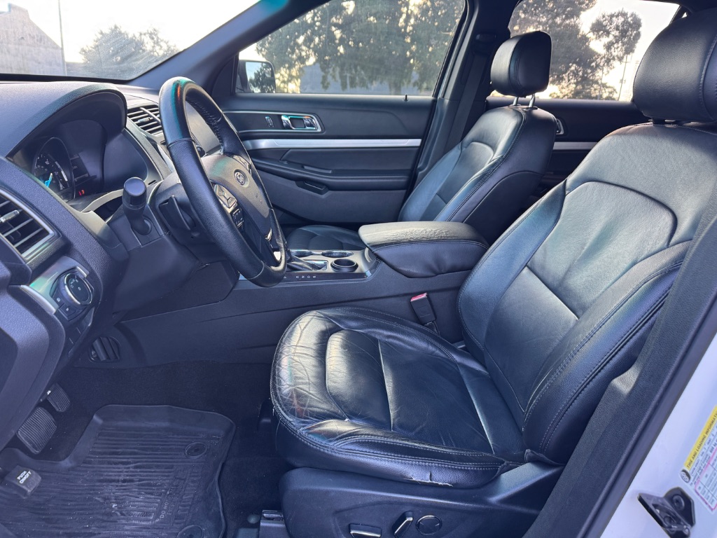 2017 Ford Explorer - $10,999