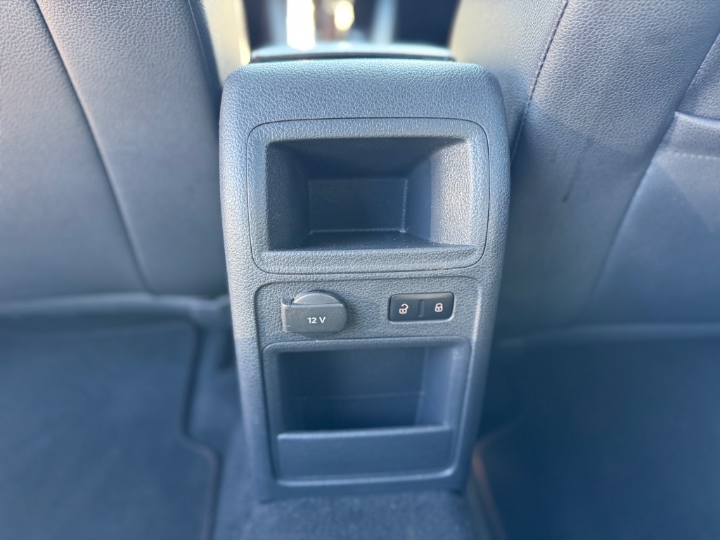 2013 Volkswagen Jetta - $9,999