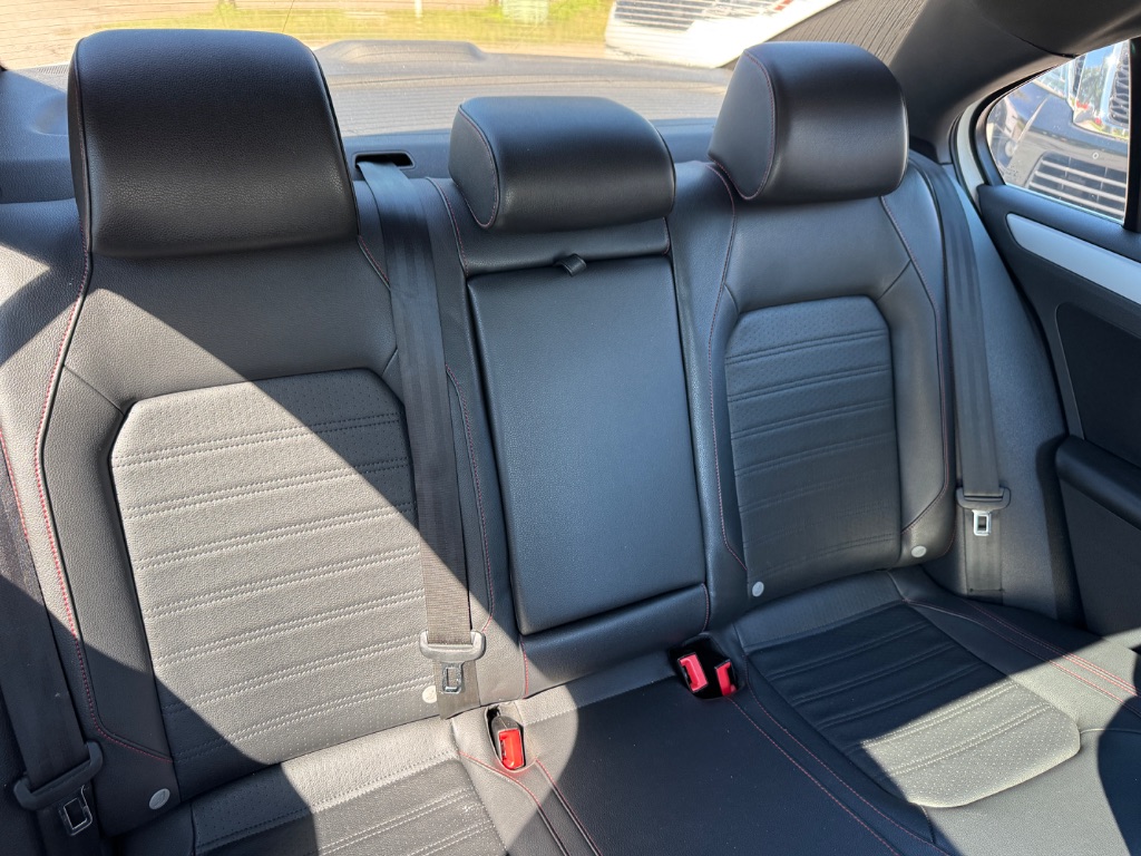 2013 Volkswagen Jetta - $9,999