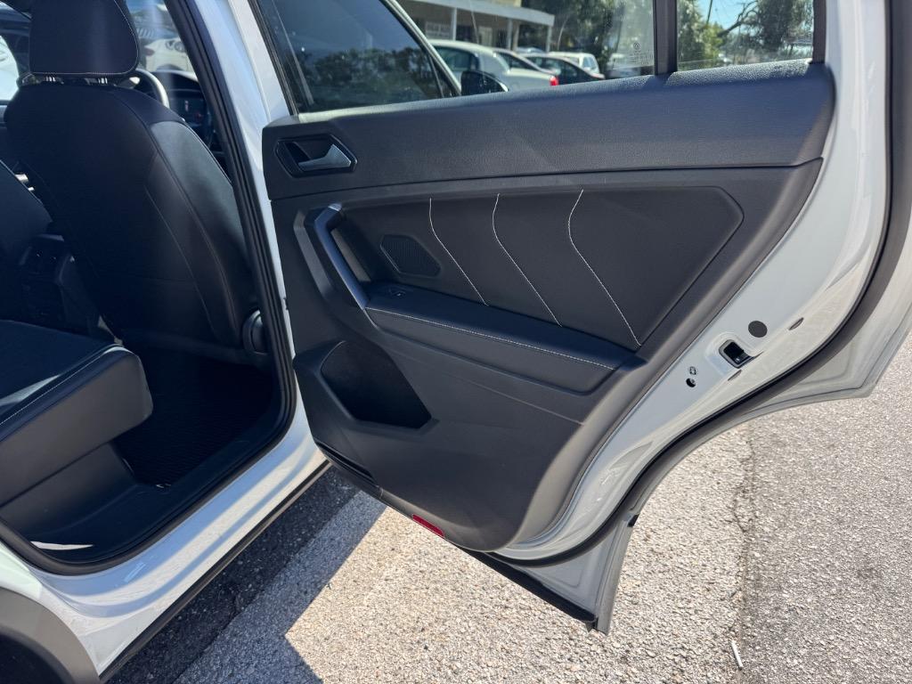 2023 Volkswagen Tiguan - $17,999