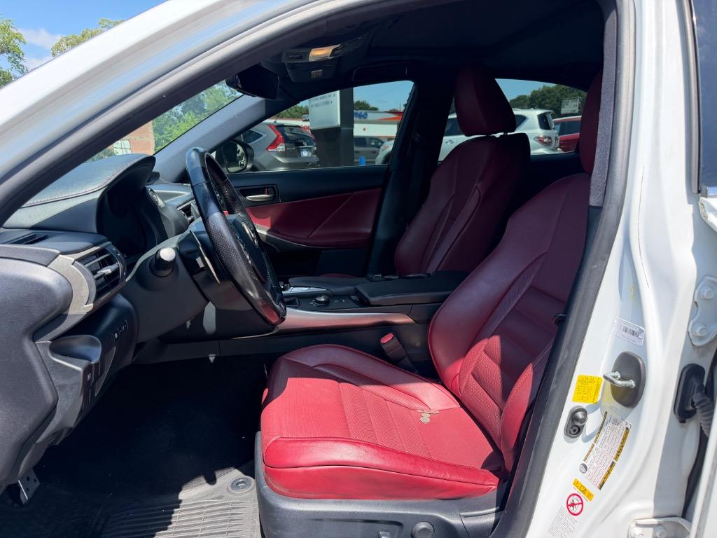 2017 Lexus IS