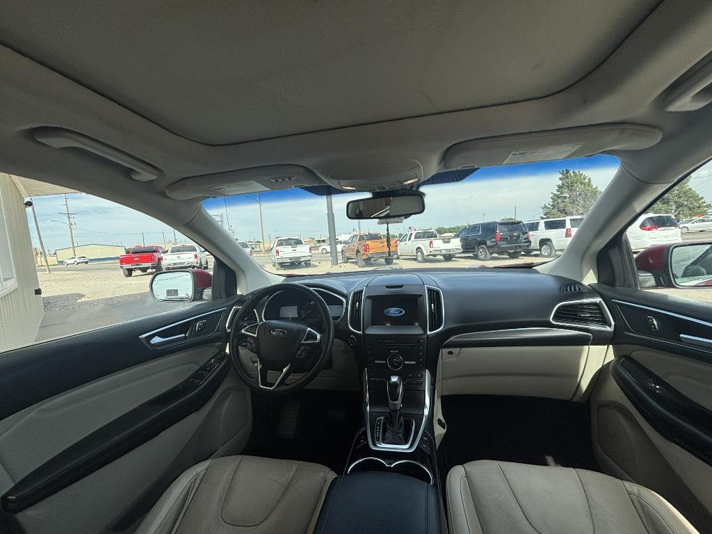 2016 Ford Edge