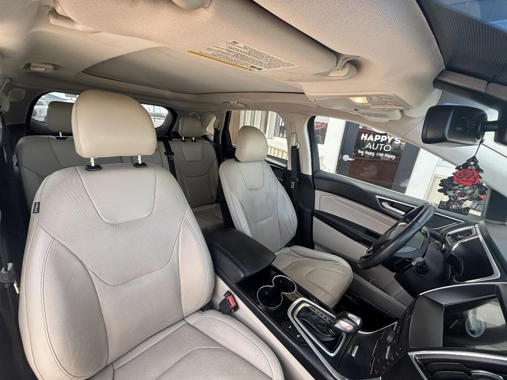2016 Ford Edge