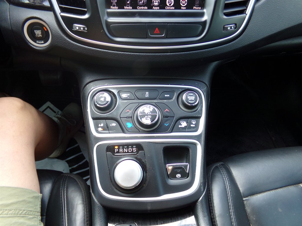 2016 Chrysler 200