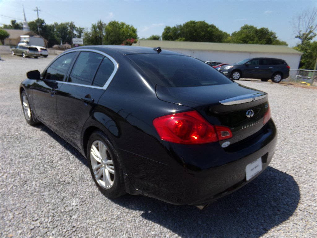 2015 INFINITI Q40