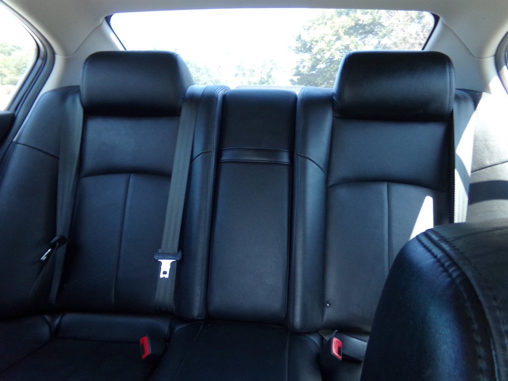 2015 INFINITI Q40
