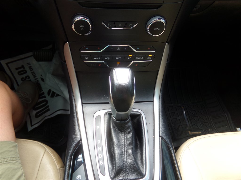 2016 Ford Edge