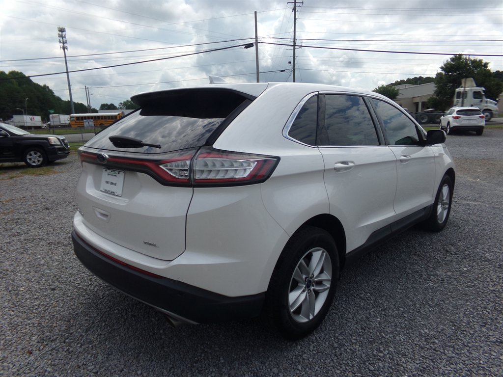 2016 Ford Edge