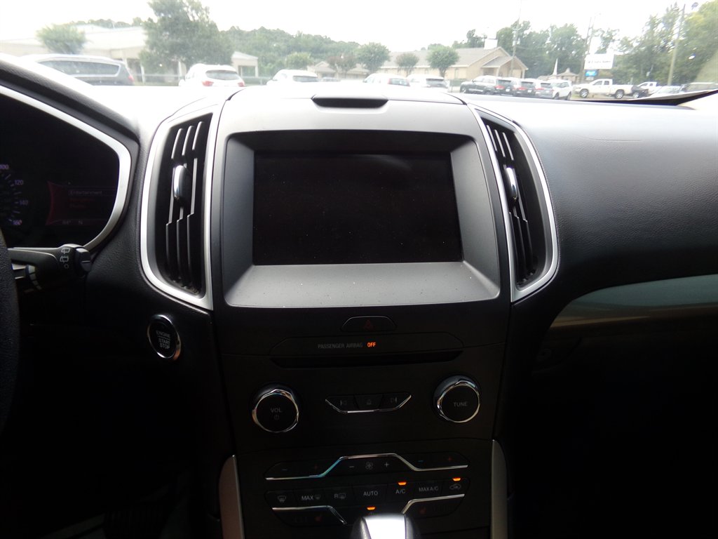 2016 Ford Edge