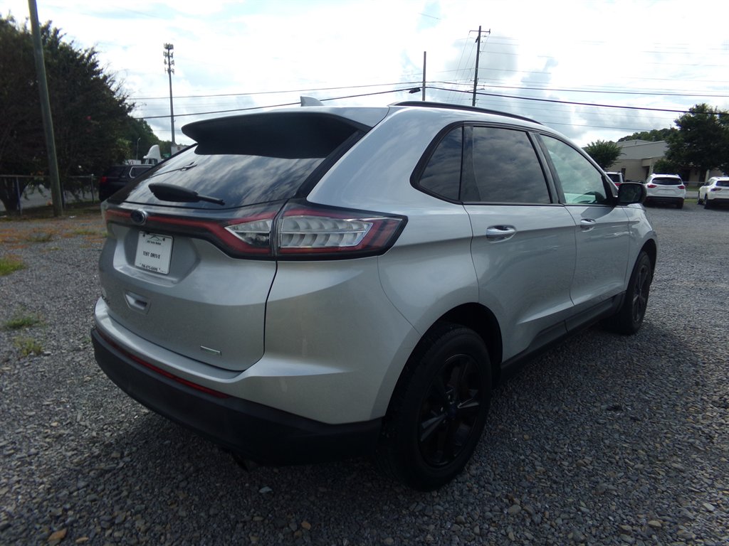 2017 Ford Edge