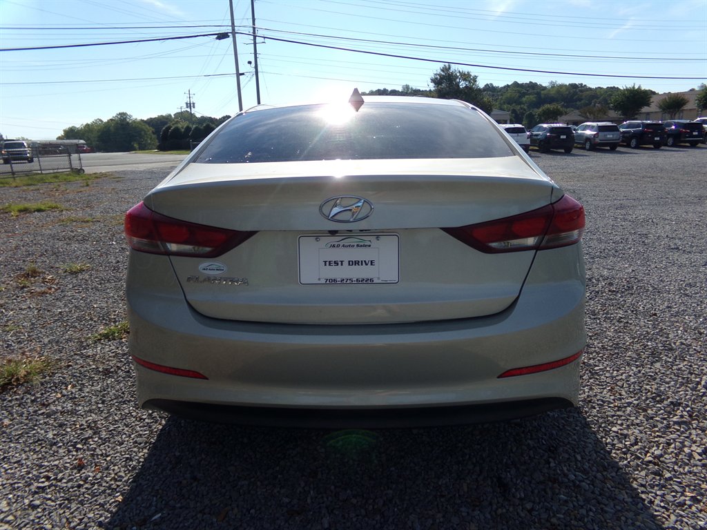 2017 Hyundai Elantra