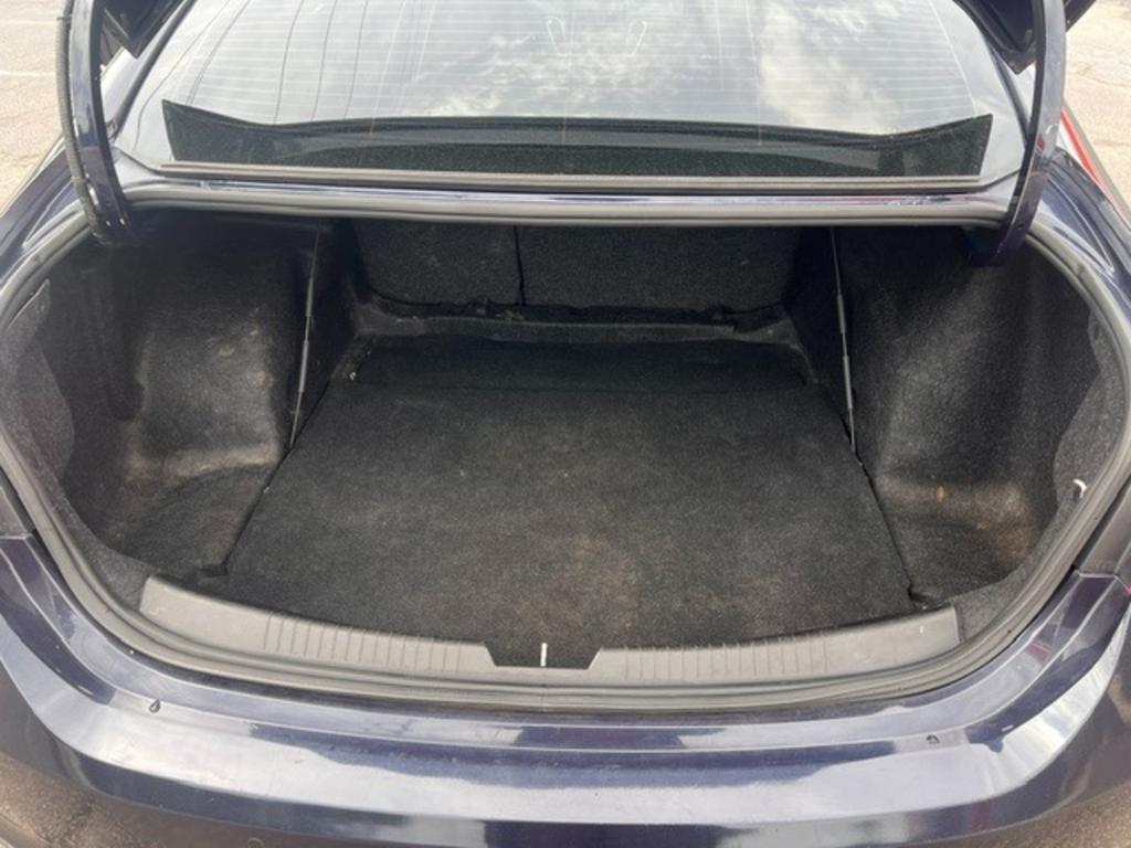 2017 Chevrolet Malibu - $8,800