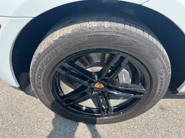 2017 Porsche Macan - $22,999