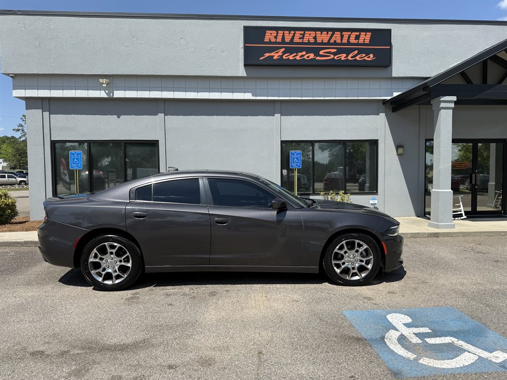 2017 Dodge Charger SXT photo