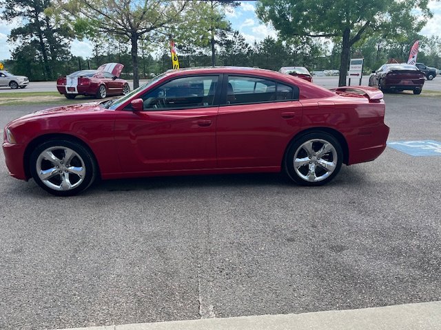 2011 Dodge Charger SE photo