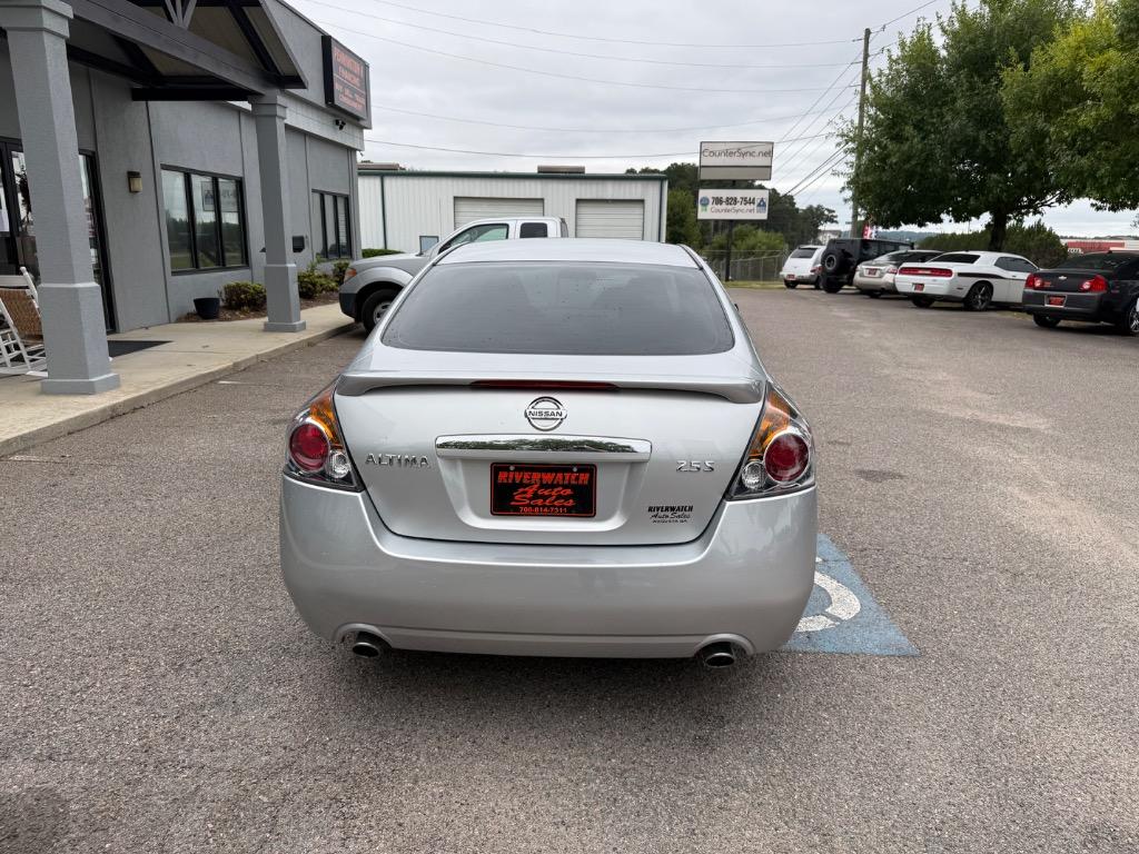 2009 Nissan Altima - $9,999