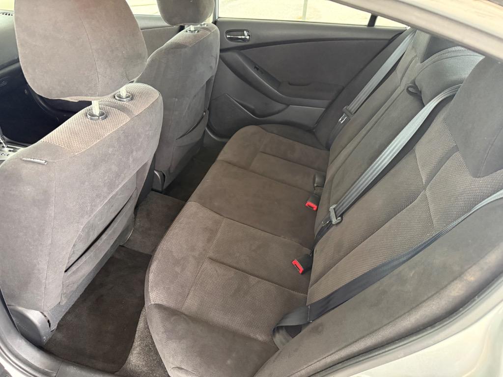 2009 Nissan Altima - $9,999