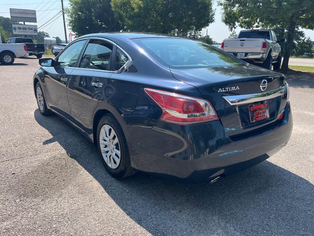 2013 Nissan Altima - $10,999