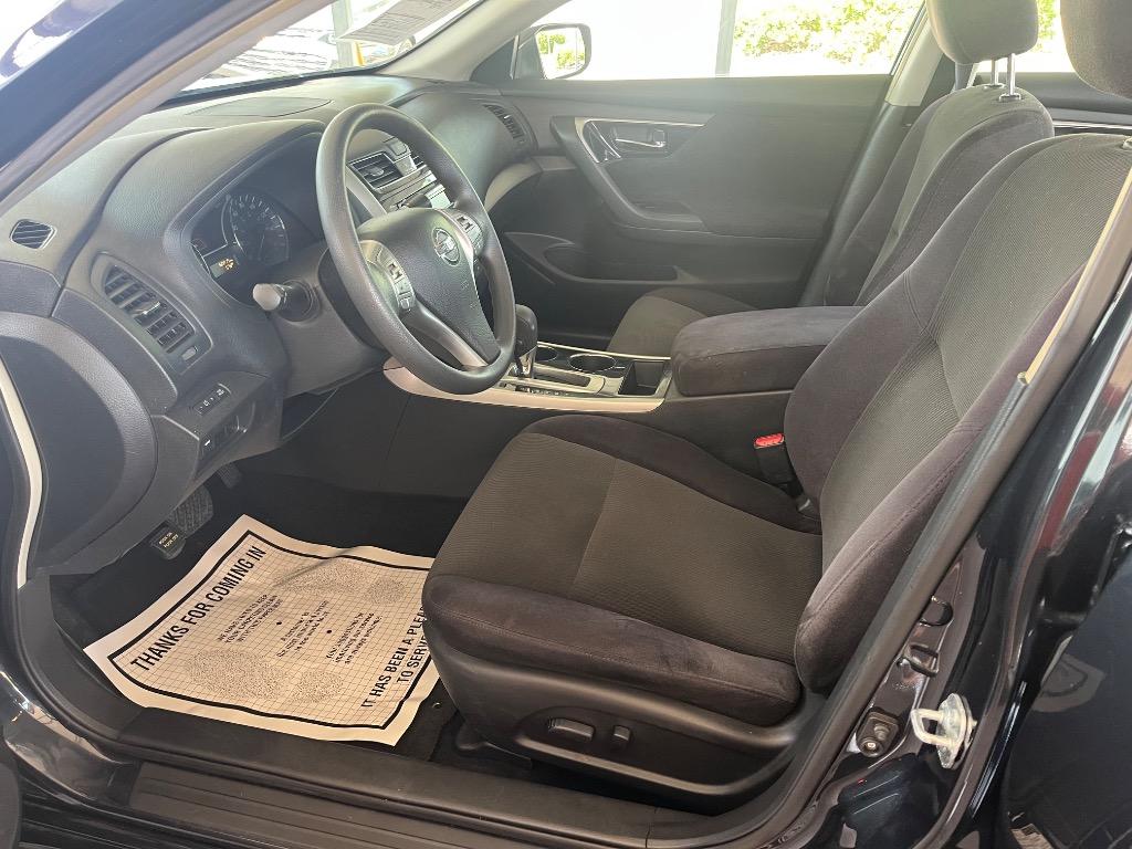 2013 Nissan Altima - $10,999